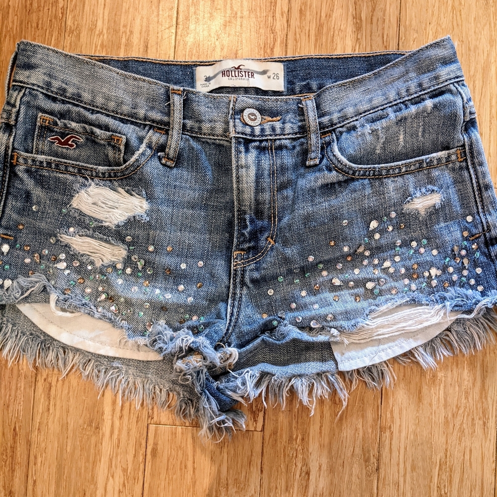COPY - Hollister Rhinestone shorts